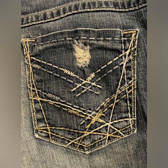 BKE Women’s Distressed Drew Bootcut Medium Wash Buckle Jeans Size 32 x 33 1/2 - Picture 9 of 15